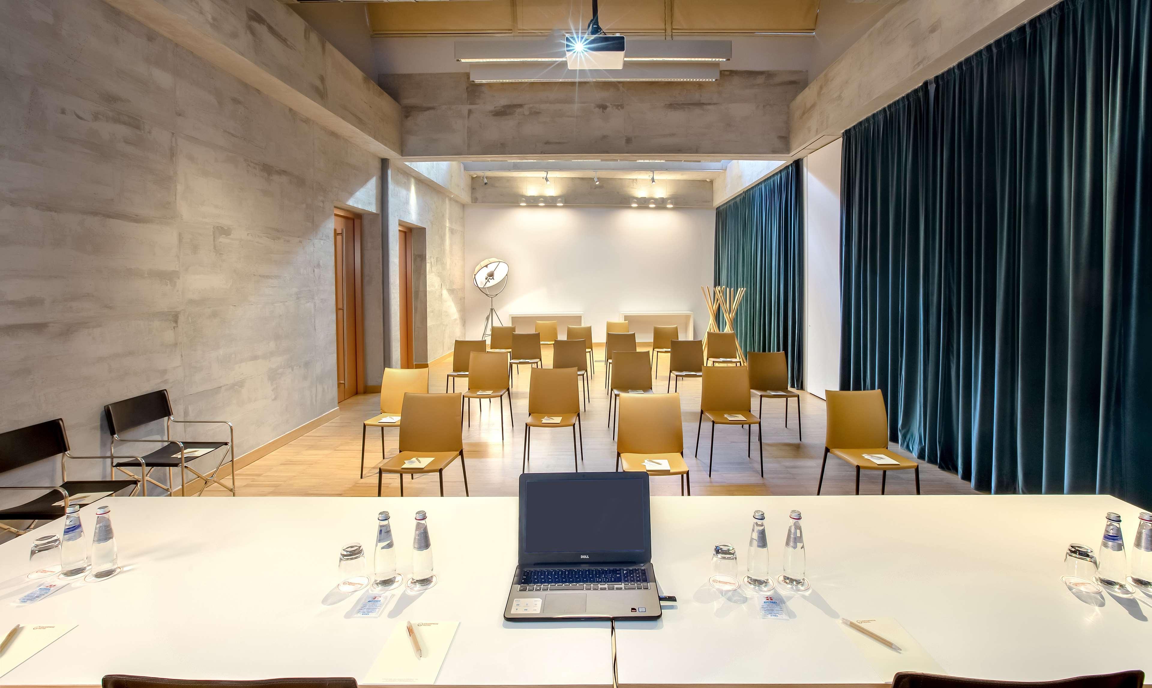 Enterprise Design & Boutique Mailand